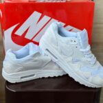 Nike Airmax 1 Patta Triple White Edition