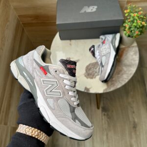 Unleash the Classic with New Balance 990 V3 - WeftKart
