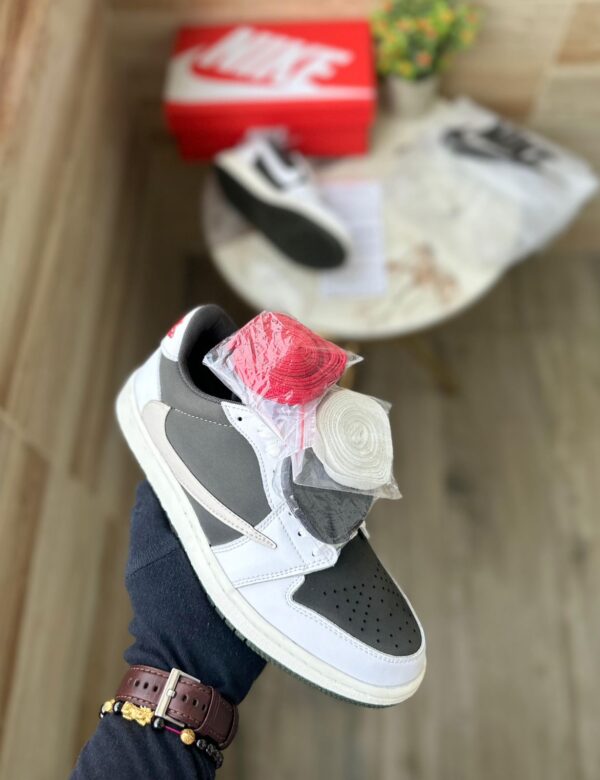 Air Jordans Retro 1 Travis Scott Travis Mocha - WeftKart