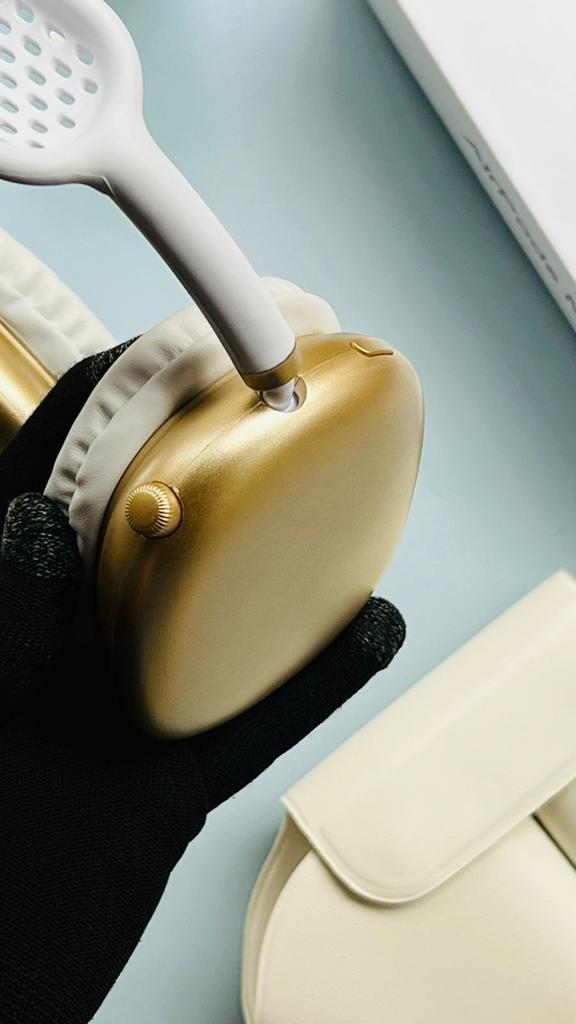 APPLE AIRPODS MAX DUBAI EDITION - WeftKart