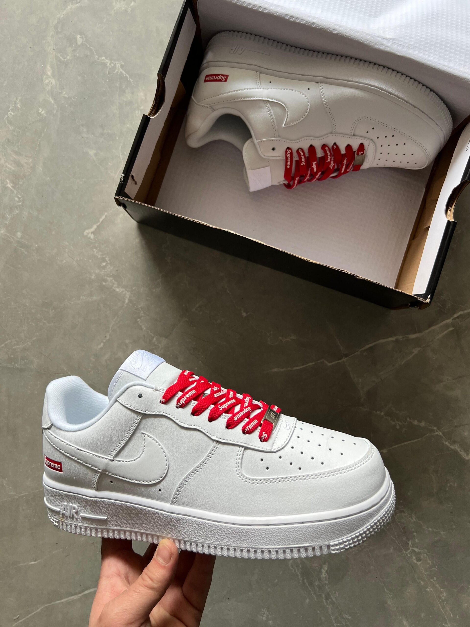 supreme air force 1 with supreme laces