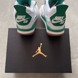 Branded Retro 4 Pine Green Sneakers