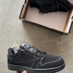 Branded Air Cut Low Travis Scott Sneakers