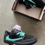 Branded Air Cut Low Travis Scott Sneakers
