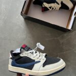 Branded Air Cut Low Travis Scott Sneakers