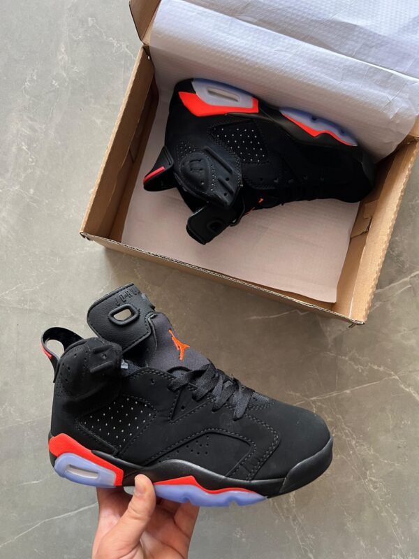 Branded Air Retro 6 Infrared Black Sneakers