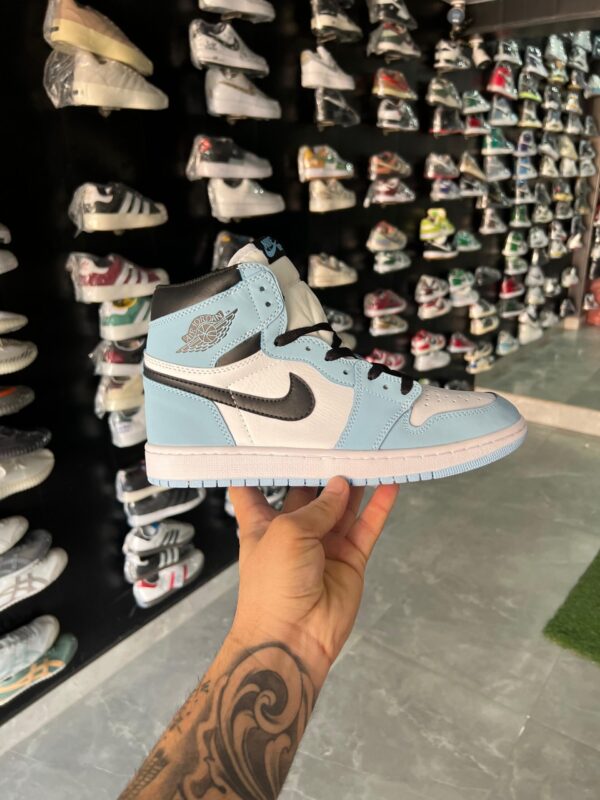 Branded Nike Air Jordan 1 First Copy Shoes