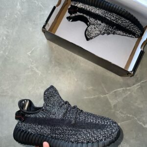 Branded Adidas Yeezy SPLY 350 First Copy Shoes