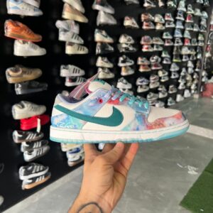 Nike SB Dunk Low Futura Laboratories Bleached Aqua