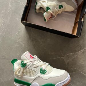 Jordan Retro 4 Shoes for Girls - Pine Green