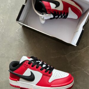 Nike SB Dunk Ambush Low Sneakers