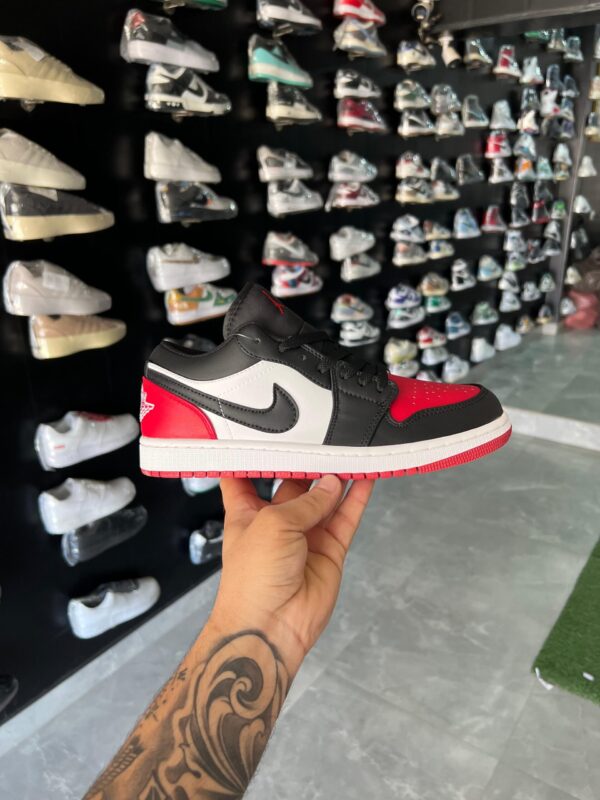 Shoes 1st Copy