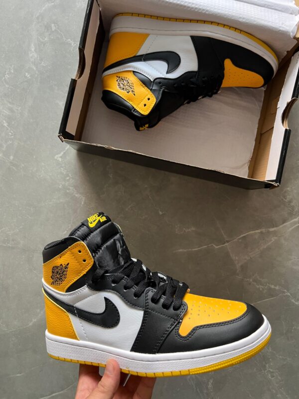 Shoes 1st Copy