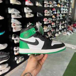 Sneaker First Copy