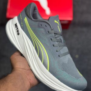 Sneaker First Copy