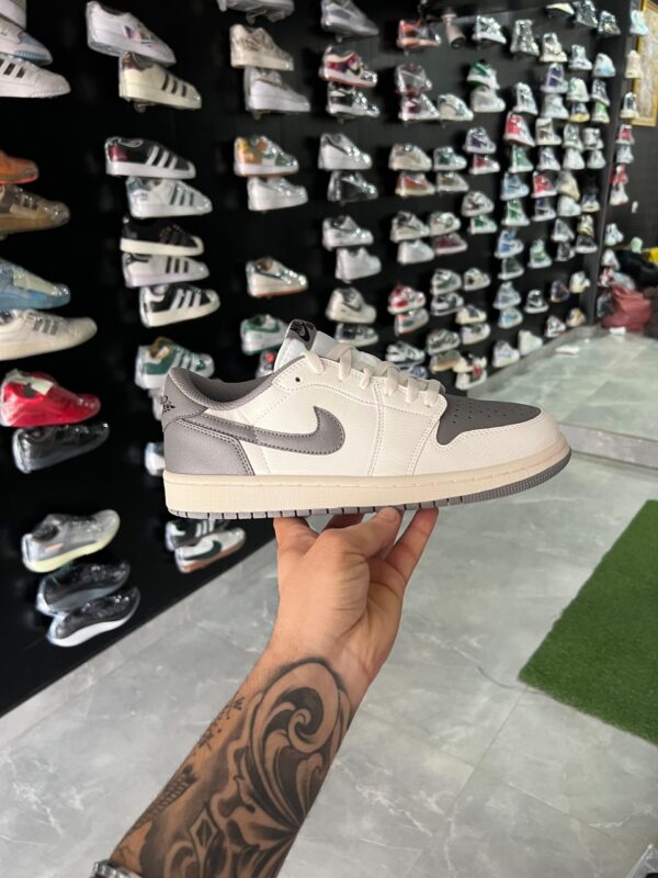 Air Jordan 1 First Copy