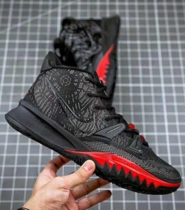 KYRIE 7 BRED Men First Copy Shoes - Lightweight