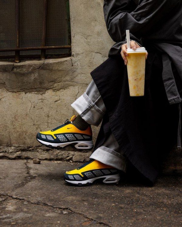 Nike AirMax SNDR Canyon - First Copy Shoes | WeftKart