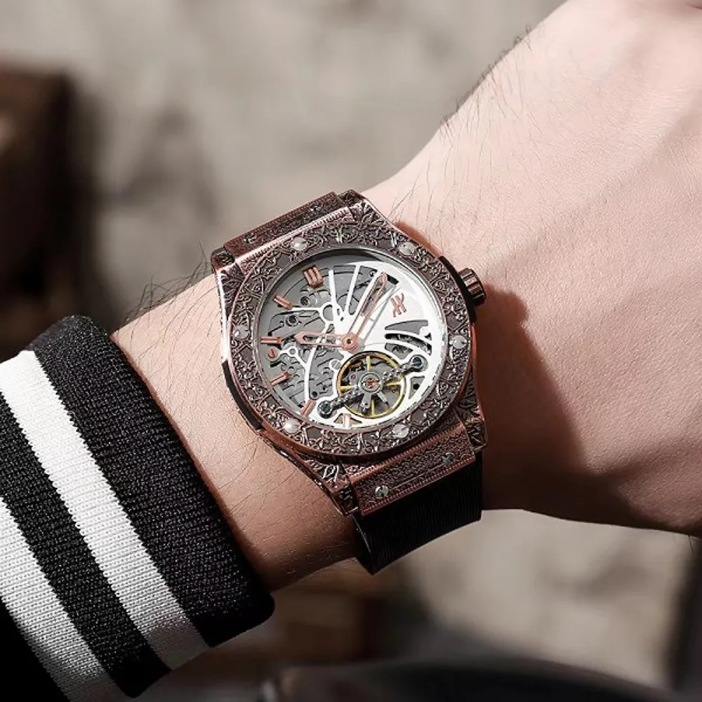 buy-classic-hublot-big-bang-watch-for-men-ll551.webp