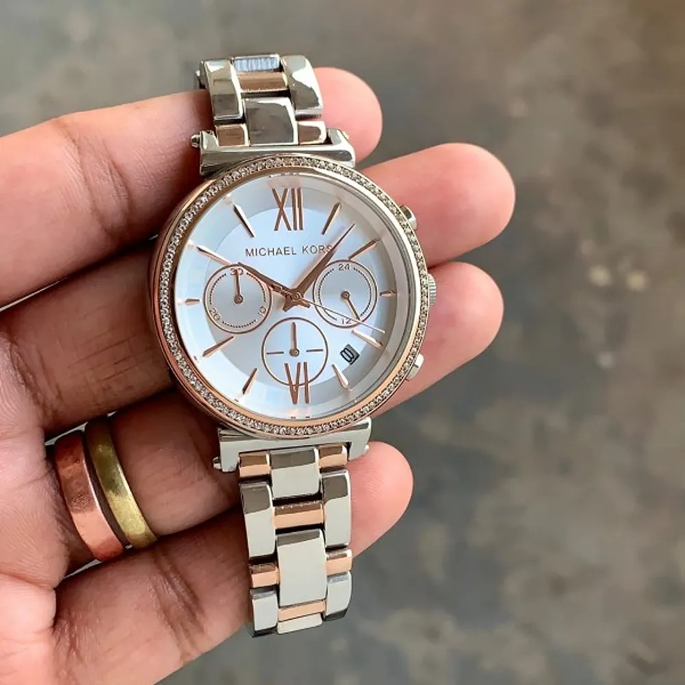 buy-classic-michael-kors-watch-for-men-ll526.webp
