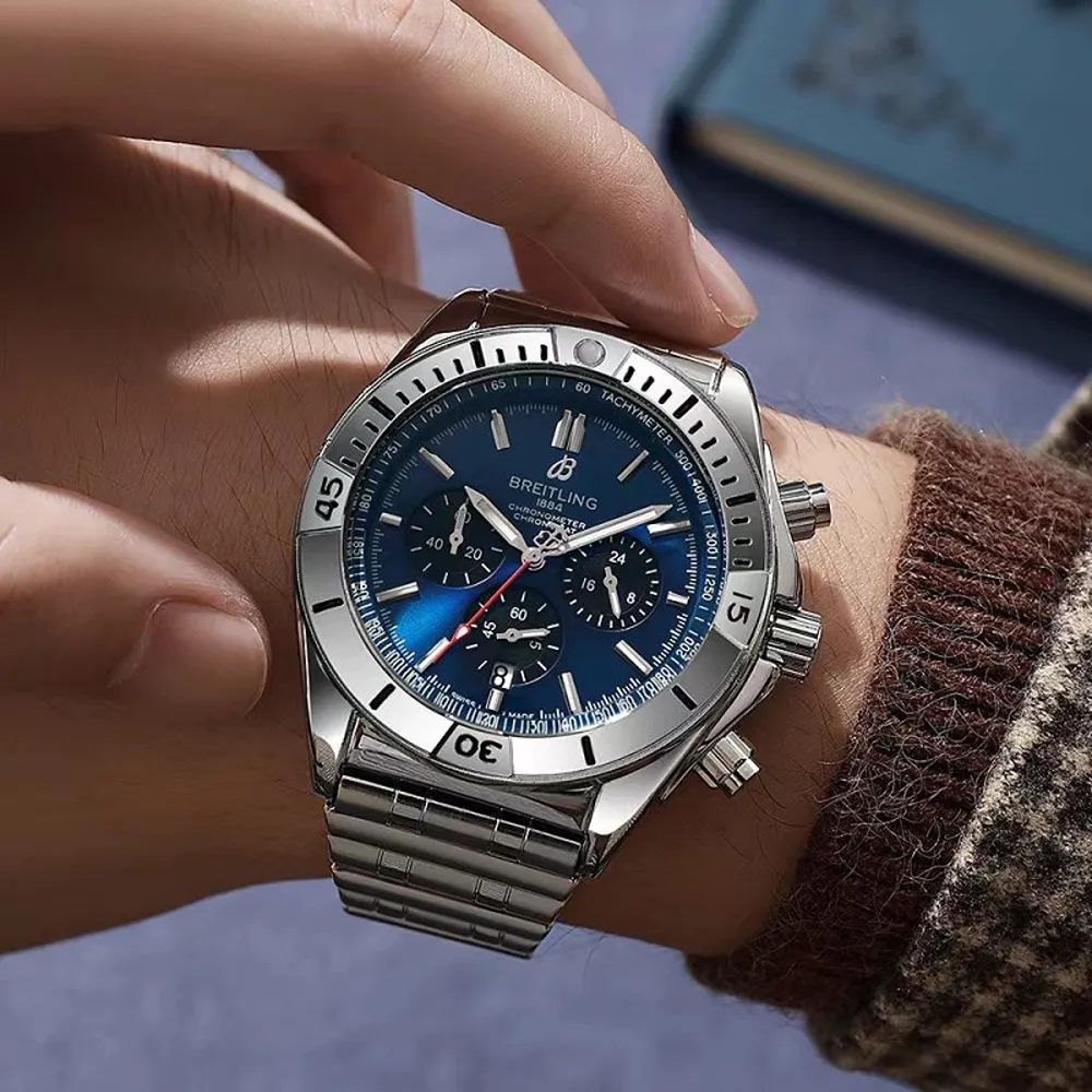 buy-classy-breitling-watch-for-men-cso1664.webp