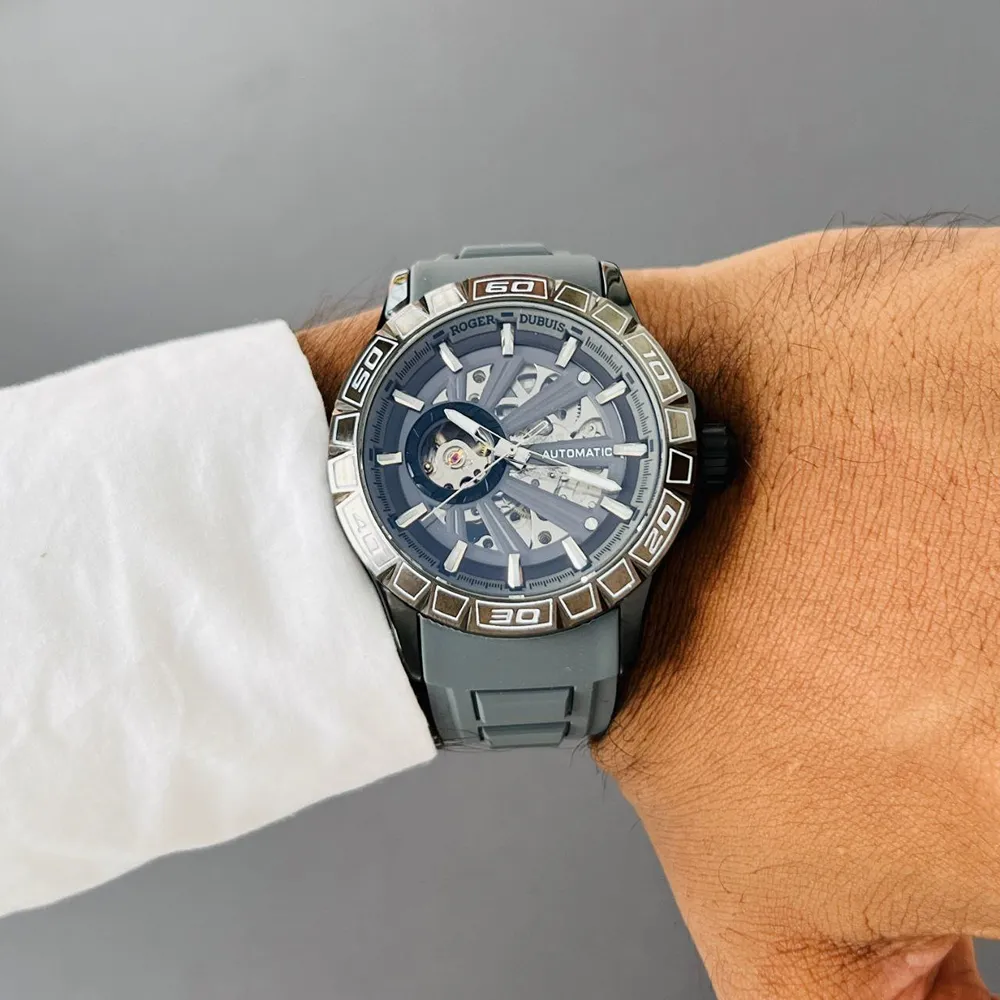 buy-imported-roger-dubuis-watch-for-men-laz1446.webp