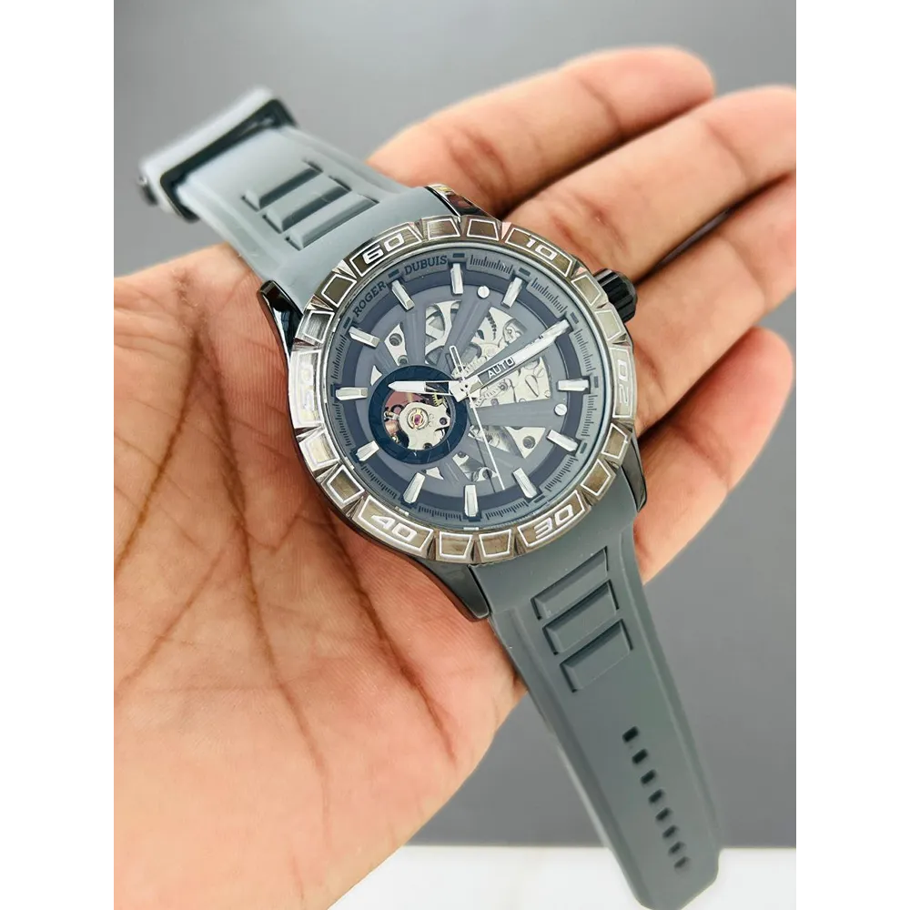 buy-imported-roger-dubuis-watch-for-men-zs605.webp