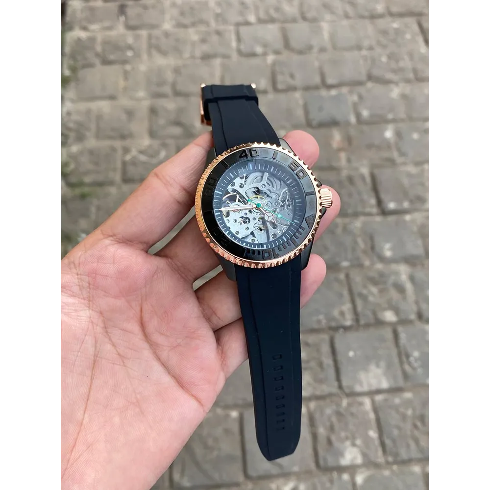 buy-imported-seiko-watch-for-men-khc86.webp