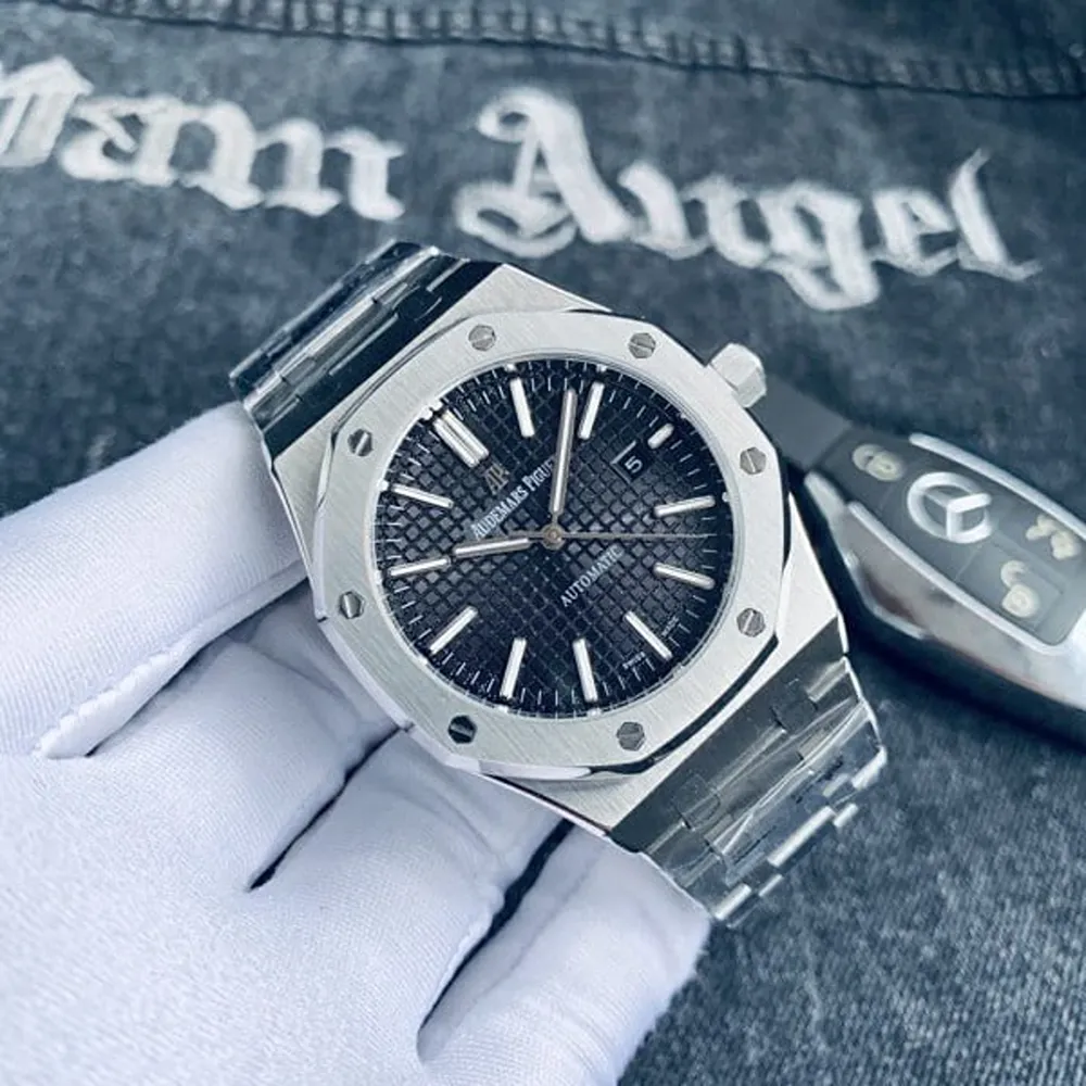 buy-luxurious-audemars-piguet-watch-for-men-sfs1747.webp