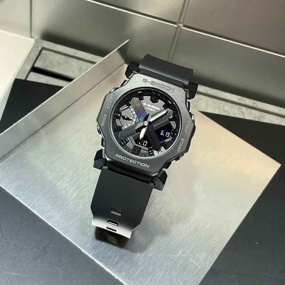 buy-luxurious-casio-g-shock-watch-for-men-ct684.webp