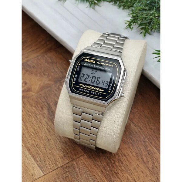 buy-luxurious-casio-watch-for-men-zs844.jpg