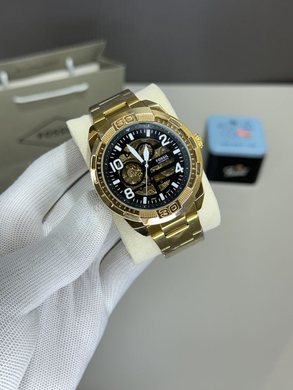 buy-luxurious-fossil-watch-for-men-td181.jpg