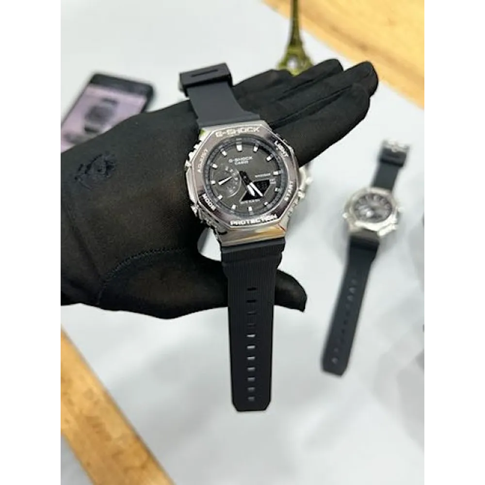 buy-luxurious-g-shock-watch-for-men-uns730.webp