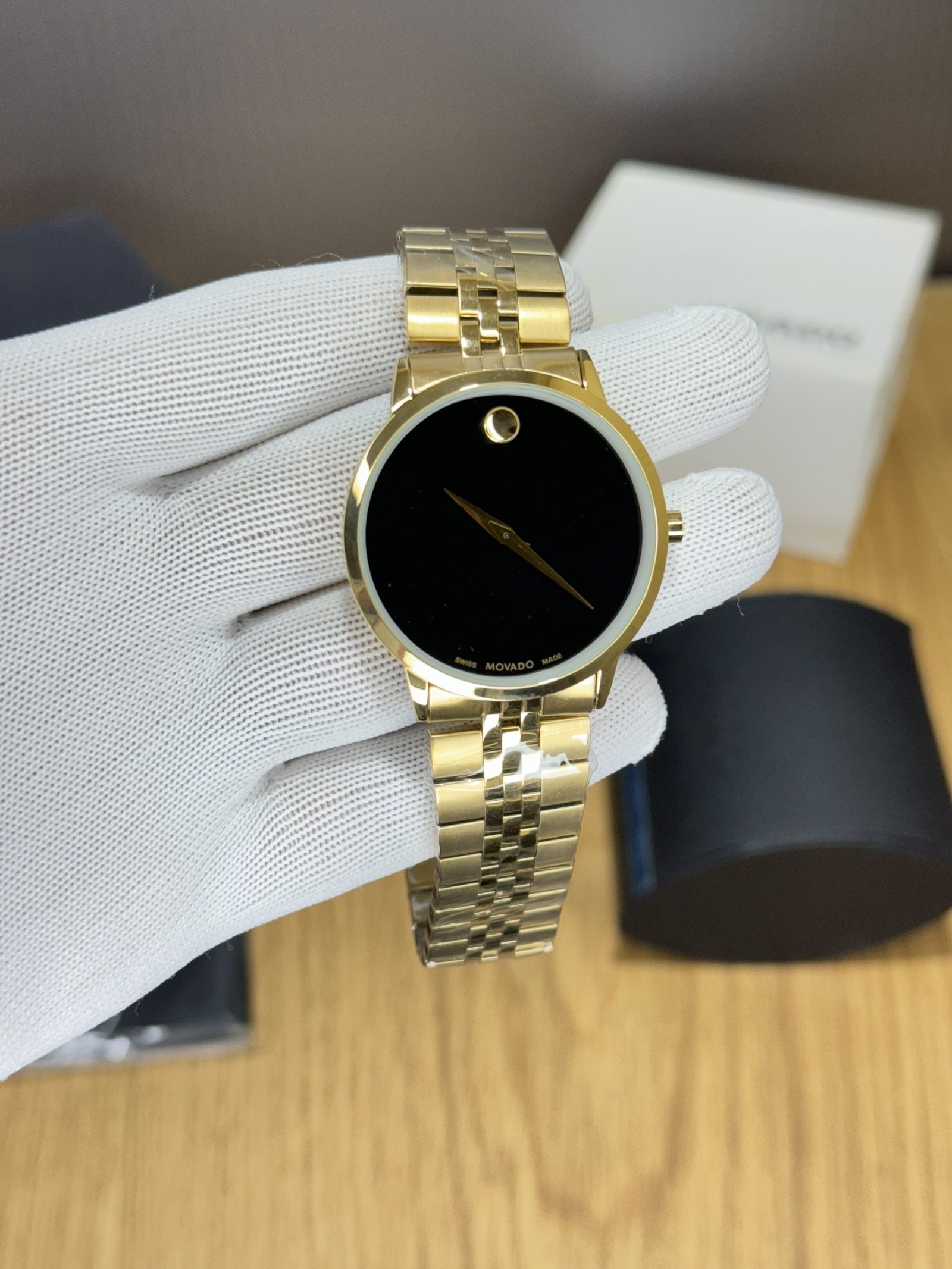 buy-luxurious-movado-watch-for-men-sw7330.jpg