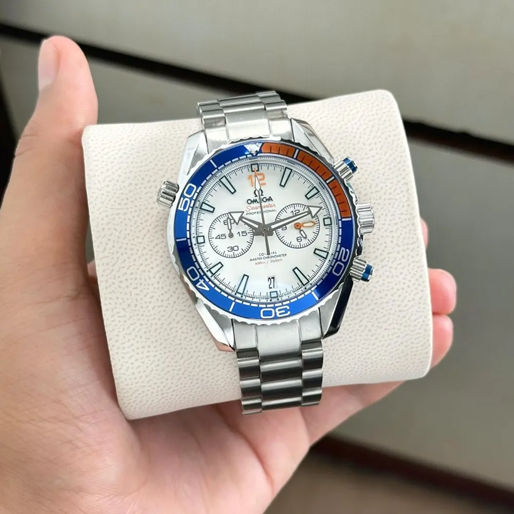buy-luxurious-omega-seamaster-watch-for-men-ct627.webp