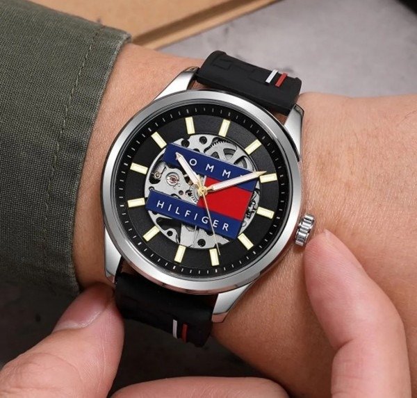 buy-luxurious-tommy-hilfiger-watch-for-men-ft07376.jpg