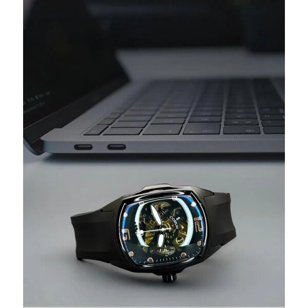buy-premium-corum-watch-for-men-cso5140.jpg
