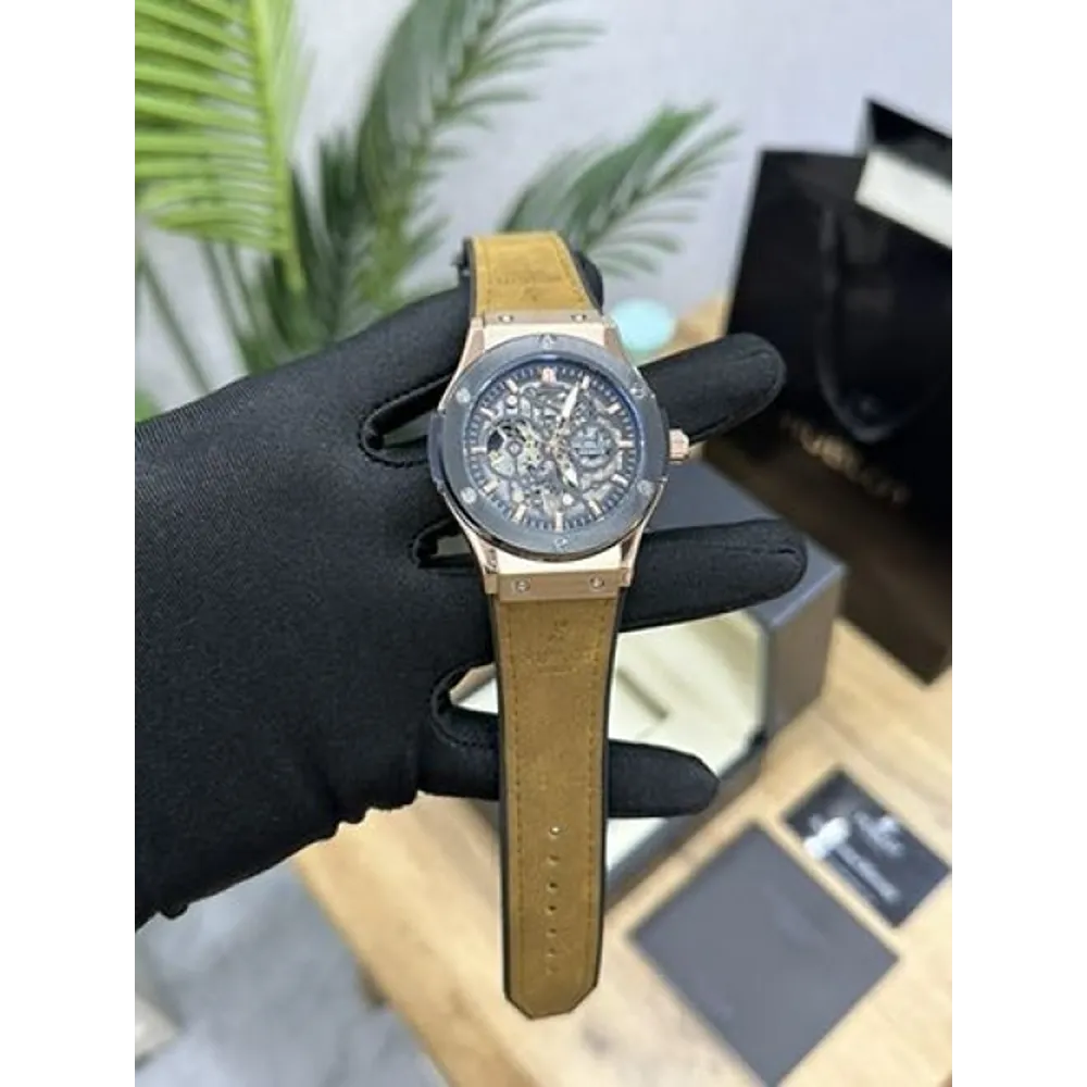 buy-premium-hublot-watch-for-men-uns814.webp