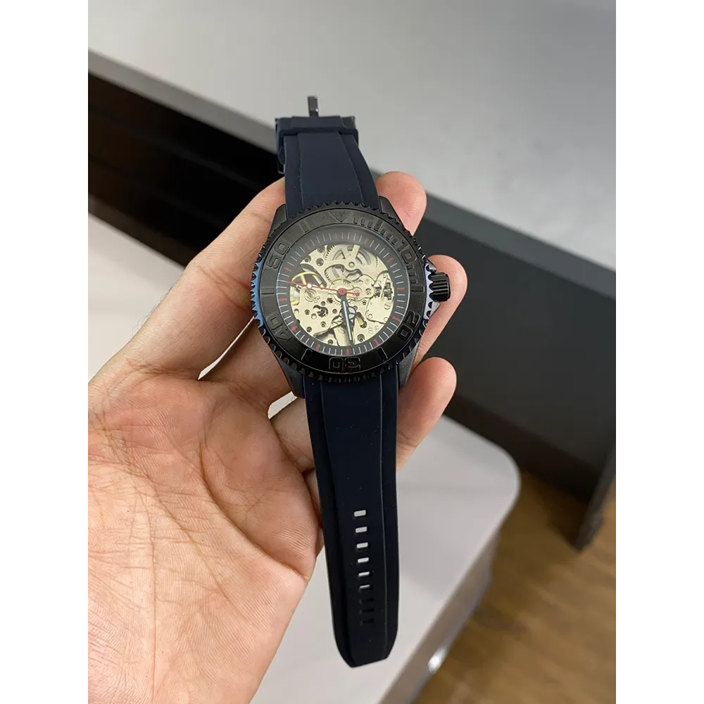 buy-premium-seiko-watch-for-men-sg712.webp