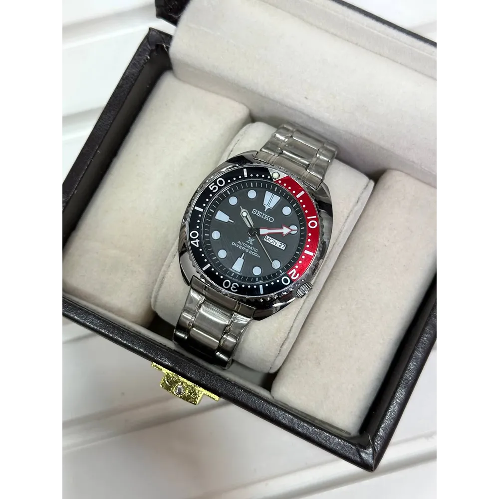 buy-premium-seiko-watch-for-men-wrj31.webp