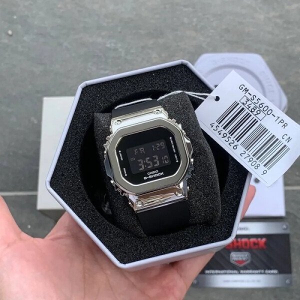 buy-stylish-g-shock-watch-for-men-bt136.jpg
