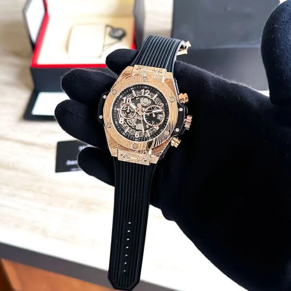 buy-stylish-hublot-watch-for-men-lut55-4.jpg