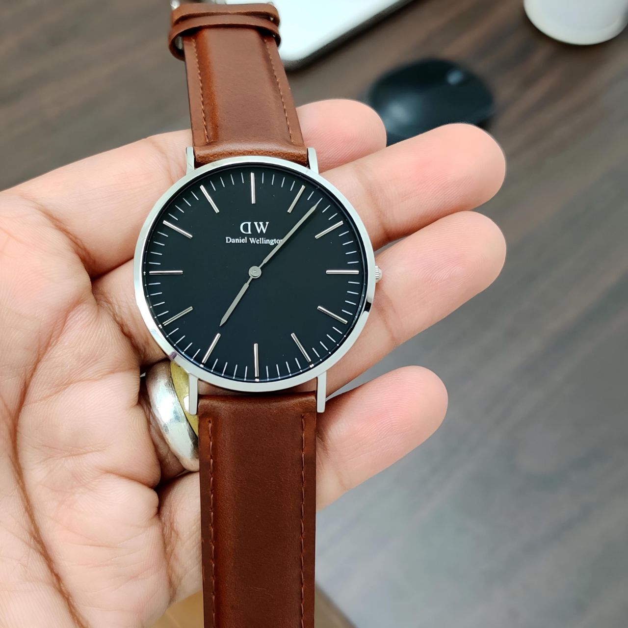 Daniel Wellington Unisex model first Copy watch Daniel Wellington Unisex model first Copy watch