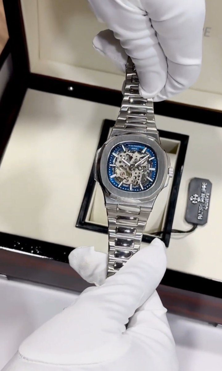 Patek Philippe Nautilus Open Heart Watch Patek Philippe Nautilus Open Heart Watch