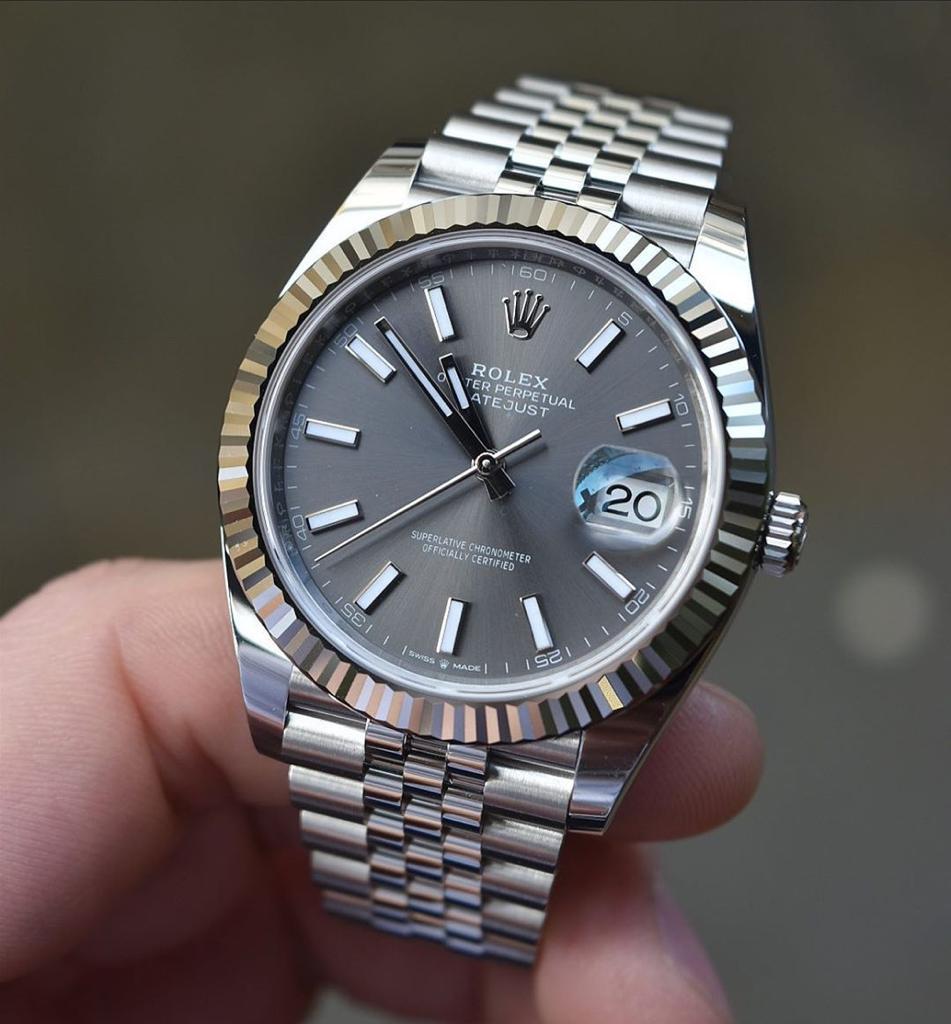 The Rolex Datejust 41 in Oystersteel and white gold The Rolex Datejust 41 in Oystersteel and white gold