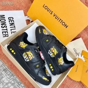 Superb Louis Vuitton Trainer Tiger Sneaker for Men (SL4559)