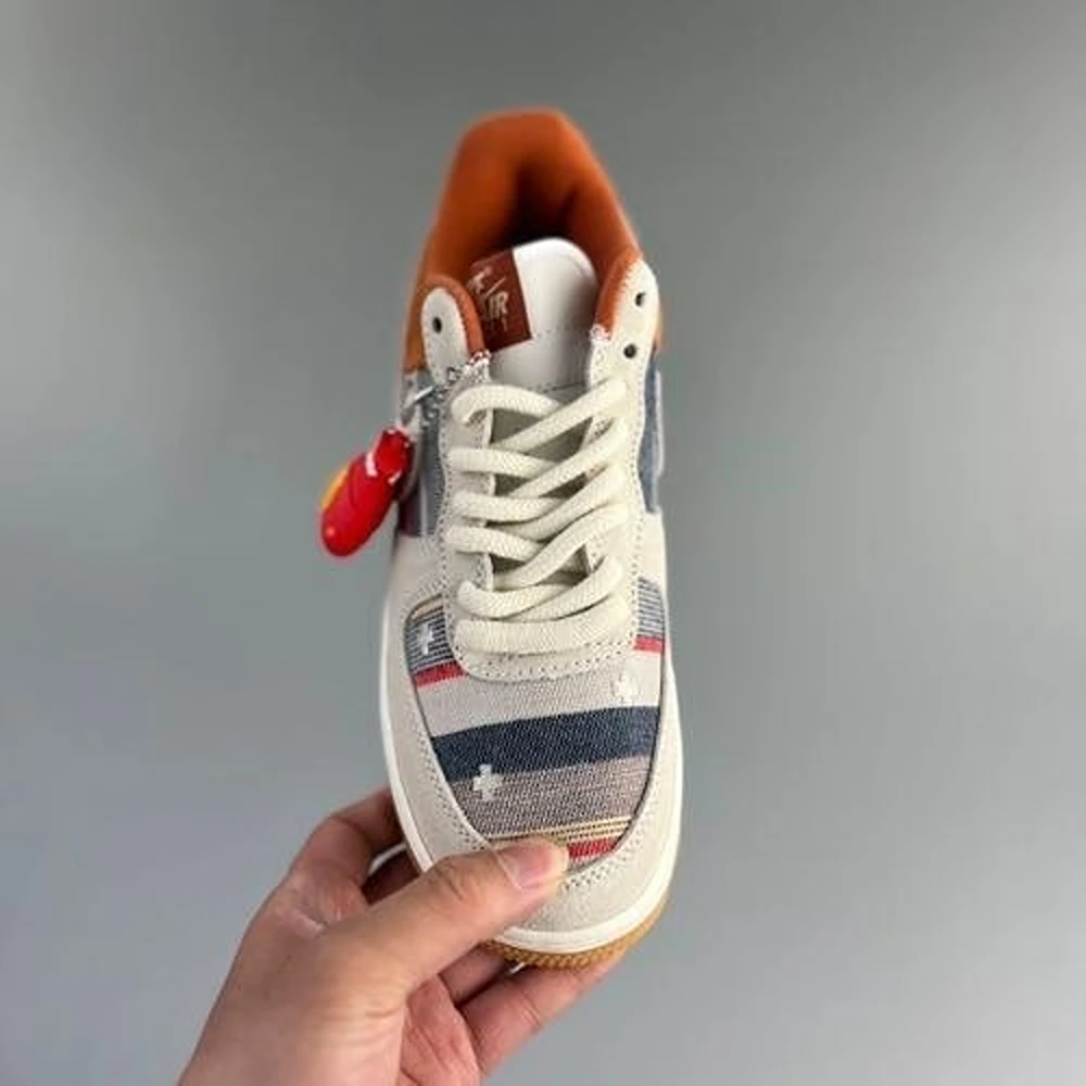 11-Nike-Airforce-1-Low-Outside-3299-1.webp