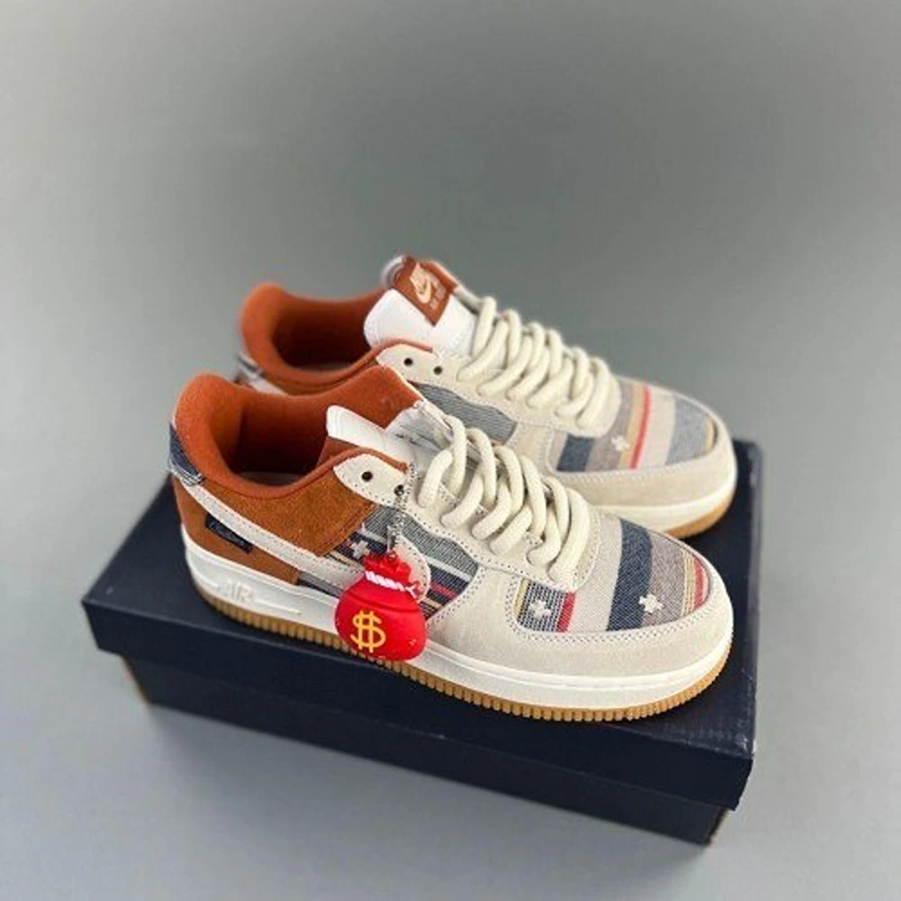11-Nike-Airforce-1-Low-Outside-3299-2.webp