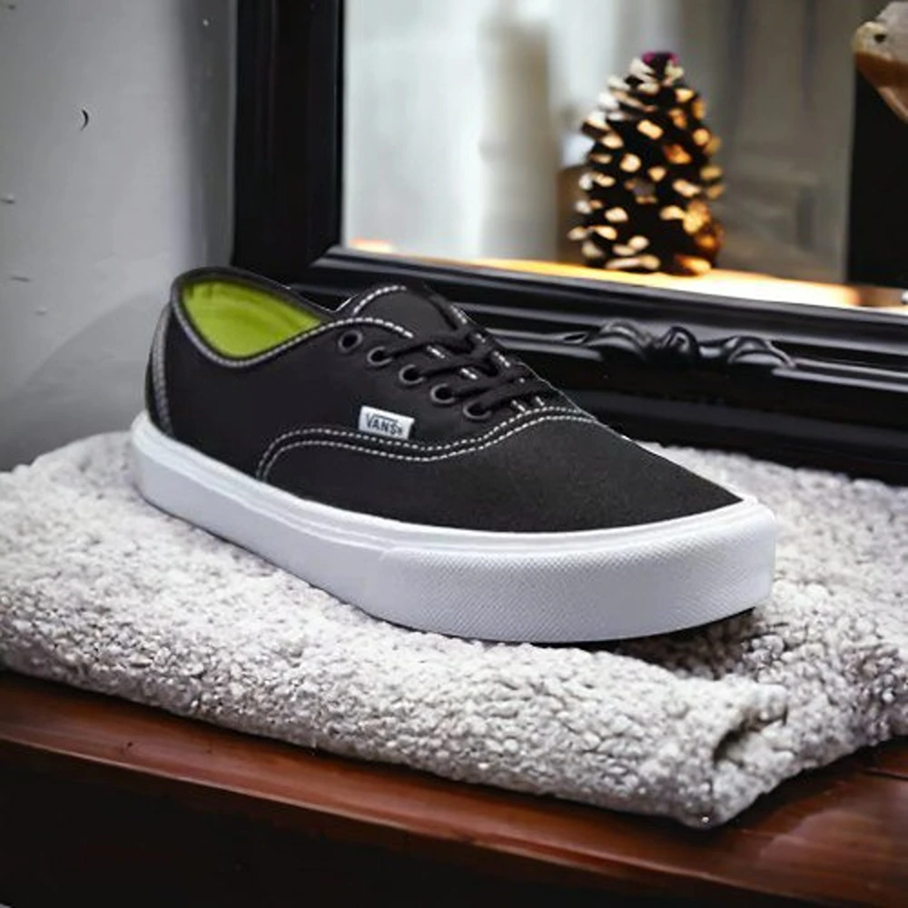 13-Vans-Classis-LXVI-Authentic-Black-White-For-Mens-1699-2.webp