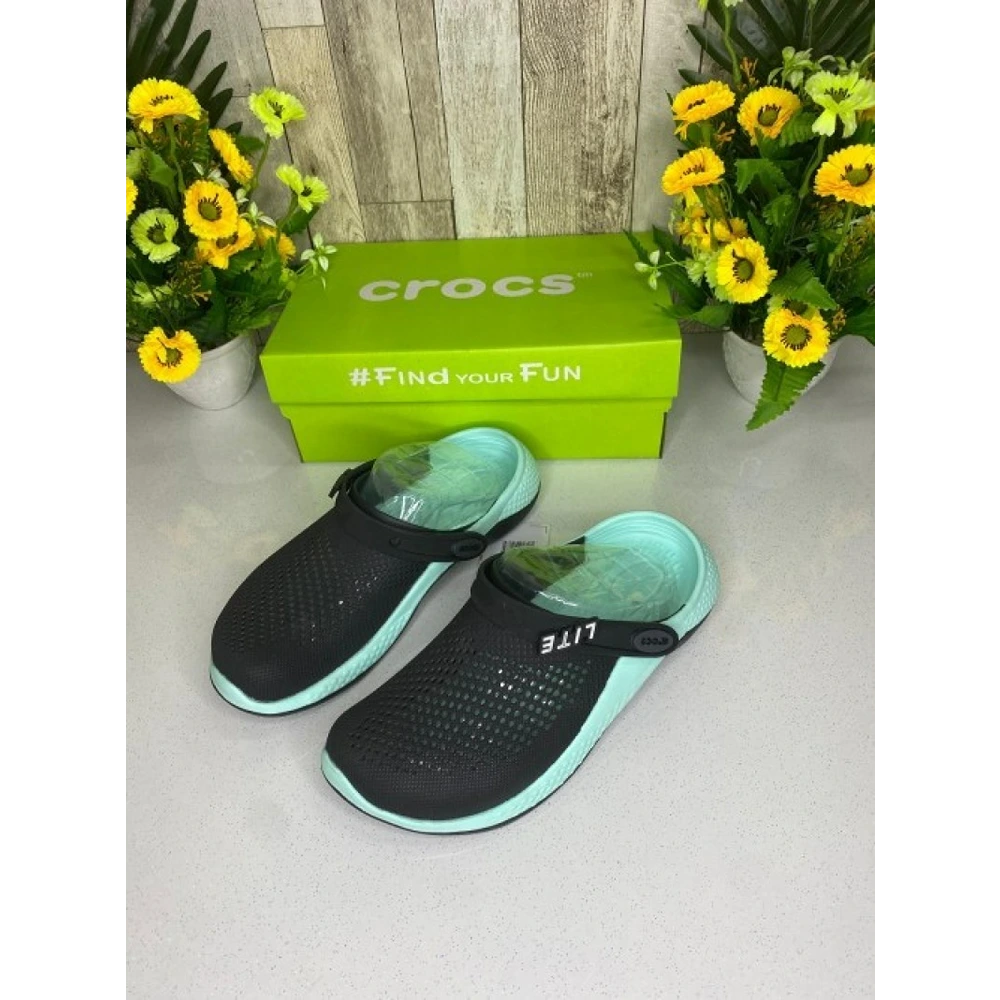 6-CROCS-LITE-RIDE-360-1.webp